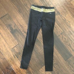 MOVING SALE. Victoria secret leggings
